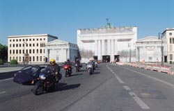 Start der Motorradtour in Berlin.