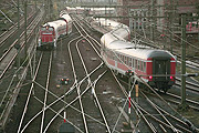 Züge auf Rangierbahnhof, Klick vergrößert Bild