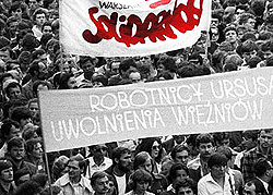 Demonstration der Solidarno??, Klick vergrößert Bild