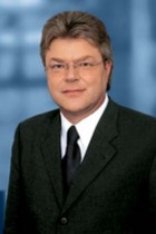 Portraitfoto Dr. Hans-Ulrich Krüger