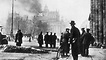 Blick vom Brandenburger Tor auf das brennende Reichstagsgebäude am Morgen des 28. Februar 1933, Foto