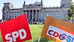 Fahnen der SPD und CDU/CSU