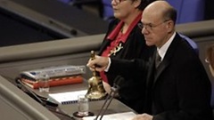 Le président Norbert Lammert dirigeant une séance plénière.