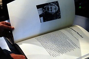 Gedenkbuch für die Opfer der Berliner Mauer