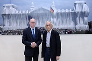 Bundestagspräsident Norbert Lammert, Christo vor einem Foto des verhüllten Reichstags