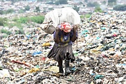 Müllsammler in Kenia