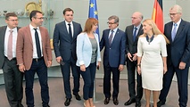 Norbert Lammert (Dritter von rechts) mit Gästen aus der Ukraine; links neben ihm Delegationsleiter Serhij Taruta, rechts der CDU-Abgeordnete Karl-Georg Wellmann