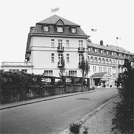 Das Hotel Petersberg bei Bonn 1949