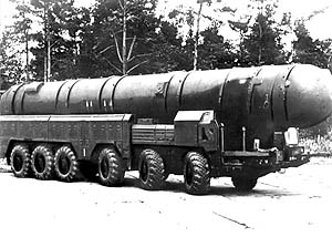 Eine sowjetische Mittelstreckenrakete vom Typ SS 20