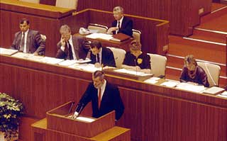 Sitzung der Volkskammer 1990