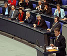 Bild: Der ukrainische Präsident steht am Rednerpult und spricht
