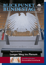 Bild: Titelbild der Printausgabe 03/05. Leeres Rednerpult und Bundestagsadler im Hintergrund