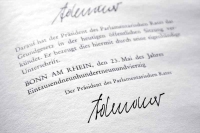 Grundgesetz Unterschrift