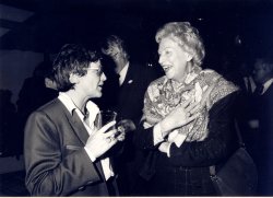 Annemarie Renger im Gespräch mit Rita Süssmuth 1988.