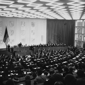 Erster Deutscher Bundestag in der ehemaligen Pädagogischen Akademie in Bonn