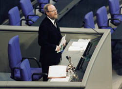 Der Bundestagspräsident ist der höchste Repräsentant des Parlaments. Er eröffnet, leitet und schließt die Zusammenkünfte des Plenums.