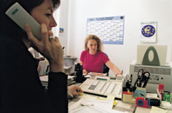 Büro Detlef Parr: Telefonieren, Faxen, Mailen.
