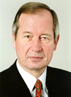 Manfred Carstens