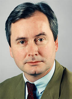 Dr. Wolfgang Götzer