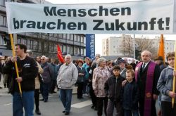 Demonstration gegen Arbeitsplatzabbau