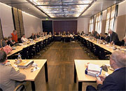Bild: Blick in den Sitzungssaal des Vermittlungsausschusses im Bundesratsgebäude.