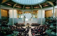 Blick in den neuen Plenarsaal im Berliner Reichstagsgebäude