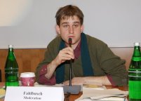Moderator Jan Fahlbusch, ehemaliger Absolvent eines Freiwilligen Sozialen Jahres im 
