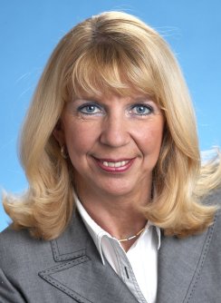 Dr. Claudia Winterstein
