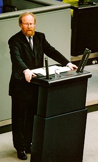 BT-Präsident Thierse bei der Begrüßungsansprache am Rednerpult