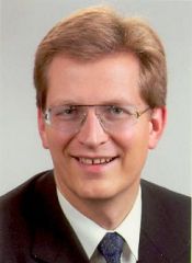 Stellvertretender Vorsitzender Dr. Ralf Brauksiepe, MdB