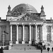 Westportal des Reichstags
