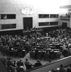 Foto: Sitzungssaal im Europahaus in Strassburg, 1963