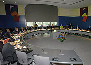 Bild: Gemeinsame Präsidiumssitzung: Anfang April tagten die Präsidien von Nationalversammlung und Bundestag in Berlin.