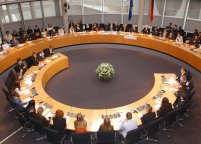 Abschlussdiskussion im Europasaal des Deutschen Bundestages