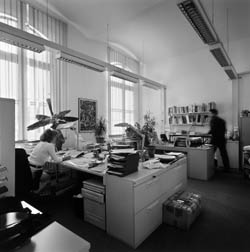 12.30 Uhr: Büro der Mitarbeiter.