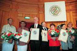 Verleihung des Alternativen Nobelpreises an Vertreterinnen der Soldatenmütter.