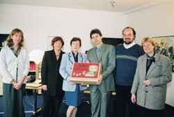 Anke Fuchs (2. v. l.) mit Vertretern der "Nationalen Koalition für die Umsetzung der UN-Kinderrechtskonvention in Deutschland"
