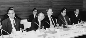 Mitglieder des chinesischen Nationalen Volkskongresses zu Gast im Auswärtigen Ausschuss
