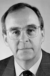 Volker Kröning (SPD), Vorsitzender des Sonderausschusses "Maßstäbegesetz/Finanzausgleichsgesetz"