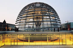 "Die Kuppel: Sie unterscheidet sich von jeglichen anderen Gebäuden irgendwo auf der Welt und gehört einfach zum Reichstag."