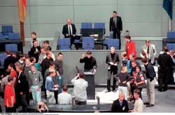 Politischer Praxistest: Junge Leute im Bundestag.