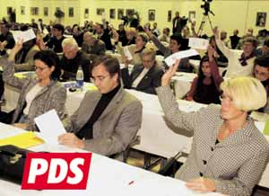 Parteitag der PDS Mecklenburg-Vorpommern, auf dem auch die Landesliste der Partei bestimmt wurde.