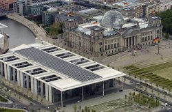 Foto: Luftaufnahme der Liegenschaften des Deutschen Bundestages mit allen Gebäuden