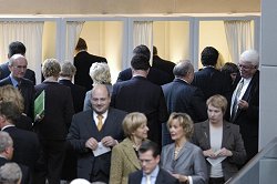 Les députés élisent le Bureau du Bundestag allemand.