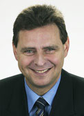 Portraitfoto Bernd Heynemann