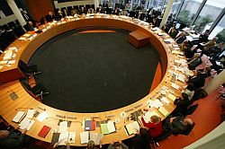 Archivfoto: Verteidigungsausschuss tagt im Paul-Löbe-Haus des Bundestages