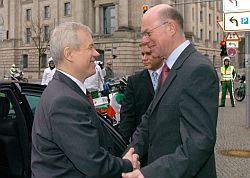 Bundestagspräsident Lammert begrüßt Sejm-Marschall Jurek