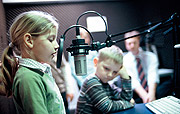 Kinder beim Hörfunkprojekt SAEK.