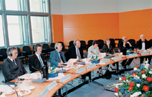 Vertreter des Bundestages und der Nationalversammlung in Berlin im Oktober 2001