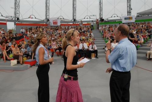 damalige Vorsitzende der Kinderkommission Michaela Noll (CDU/CSU), Stephie Müller-Spirra Moderatorin vonm KIKA, Dr. Eckart Fiedler, Initiator von "Deutschland bewegt sich" und Vorsitzender der BARMER